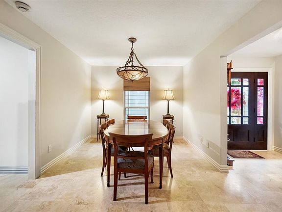 5th image of 11711 Pecan Gap Dr