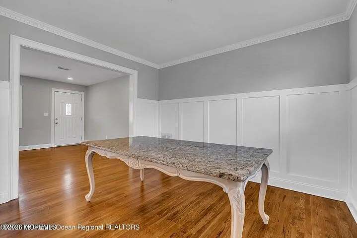 19 Bradley Ave — Photo 8