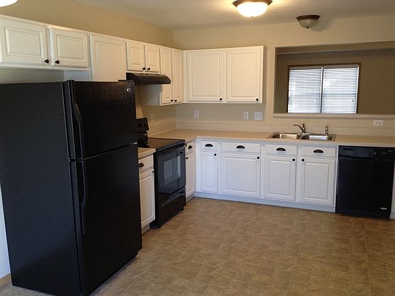 4th image of 3894 Snowshoe Ave #0