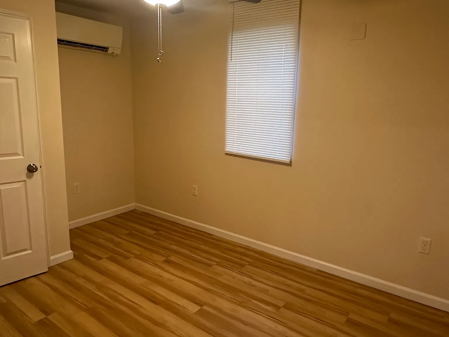 2 bed, 800 sqft, $1,100 — Photo 3