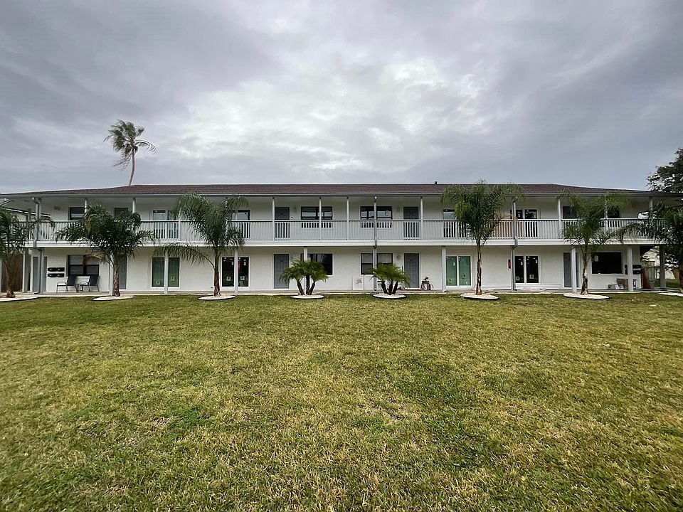1st image of 318 Arricola Ave