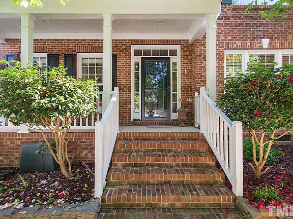 3rd image of 1503 Autumn Ridge Dr