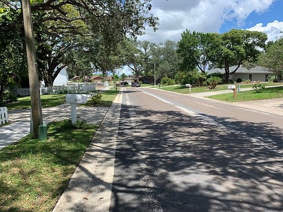 5th image of 1118 Lake Blanche Dr