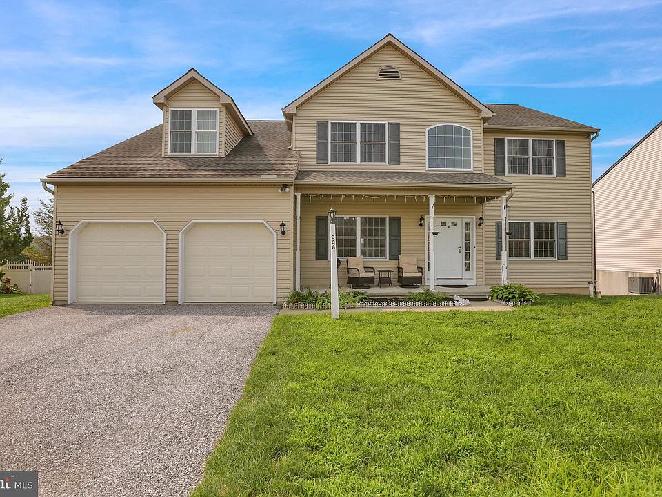 1st image of 338 Darlington Ct