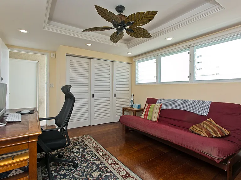 3065 Kalakaua Ave #8 — Photo 12