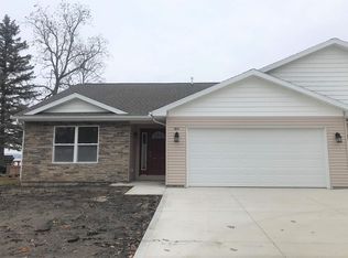 1811 & 1813 W Side Rd, Rochester, IN 46975