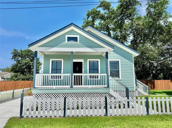 1418 30th St, Galveston, TX 77550