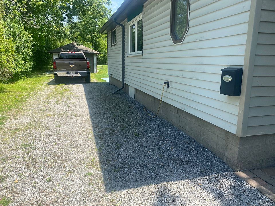 1st image of 434 Crescent Rd