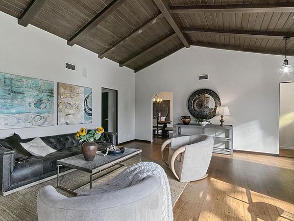 4th image of 2084 Saint Francis Way