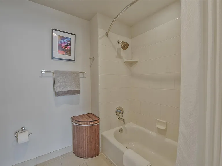 321 10th Ave #16003 — Photo 20