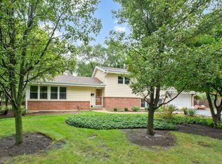 200 W Council Trl, Mount Prospect, IL 60056