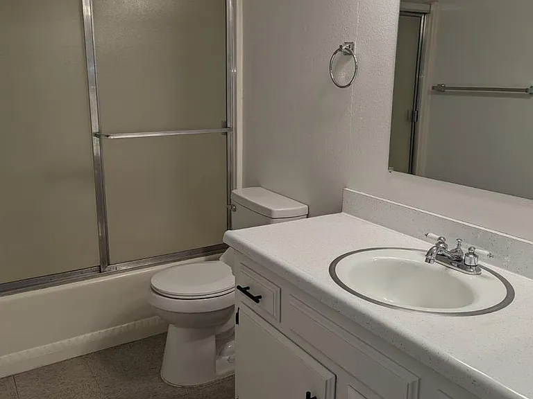 072- 4413 Isla Verde Street — Photo 4