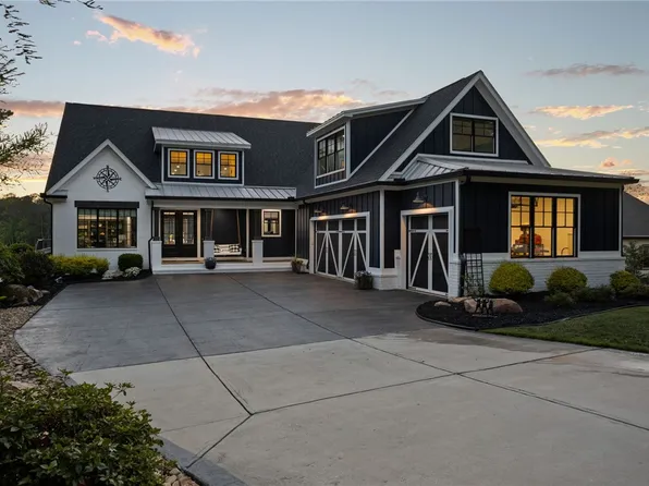 376 Abercrombie Point, Greenwood, SC 29649