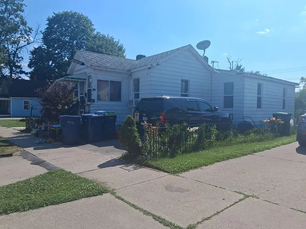 2004 Marsac St, Bay City, MI 48708