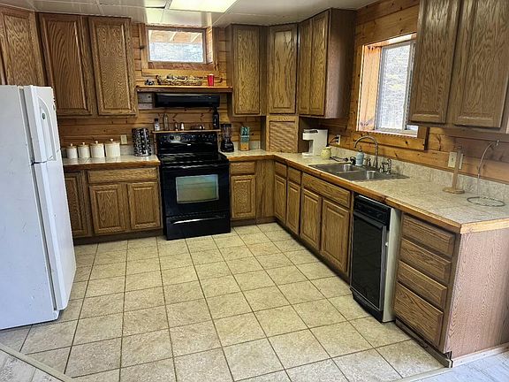 5th image of 355 E Huron Dr