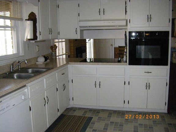 5th image of 350 Weatherly Woods Dr