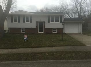 3218 Fairhaven Rd, Davenport, IA 52807