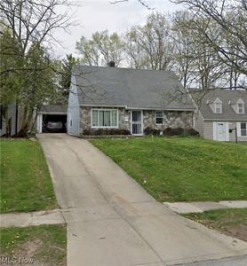 19715 Cherrywood Ln, Warrensville Heights, OH, 44128