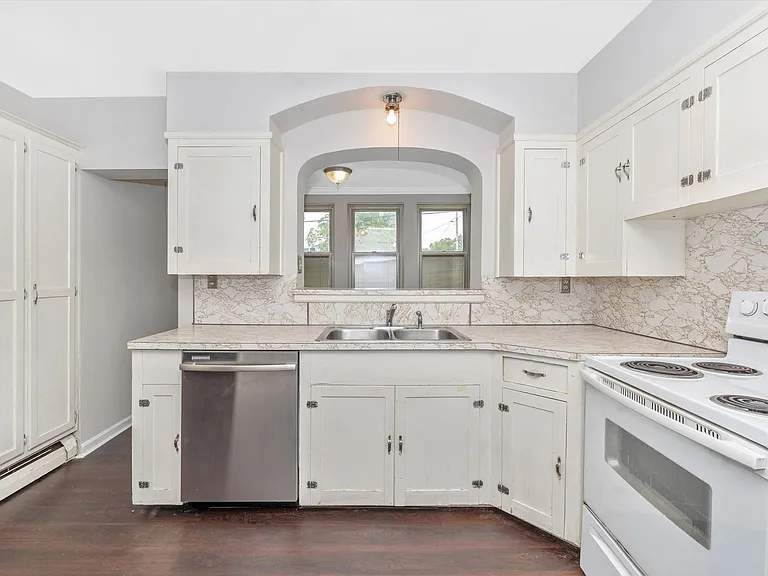 531 Lee Pl — Photo 15
