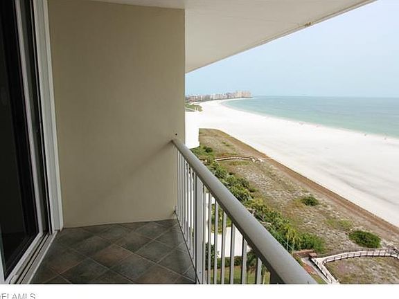 4th image of 140 Seaview Ct APT 1801N