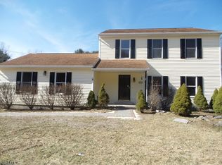 28 Goodale Rd, Newton, NJ 07860