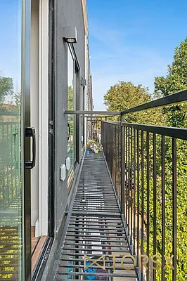 Rented by TorsX Inc | media 7