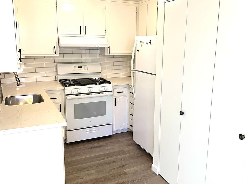 1st image of 1 El Cerrito Ct
