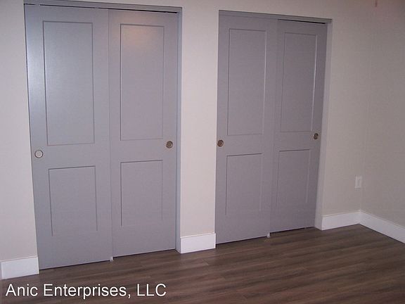 4th image of 449 W Jefferson Ave