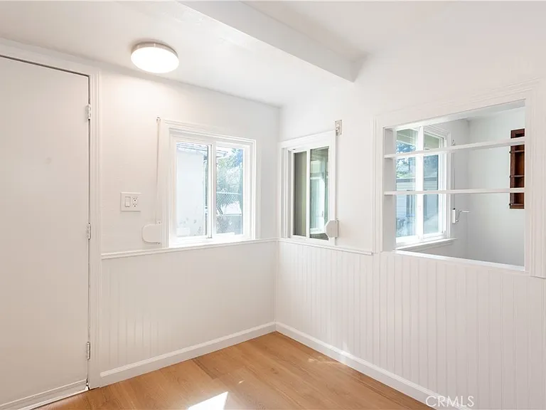 3757 York Blvd — Photo 10