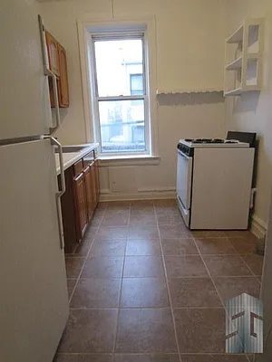 Rented by Skyline Group Real Estate | media 23