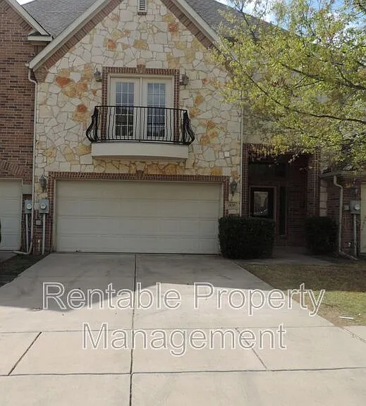 1835 Leann Ln — Photo 1