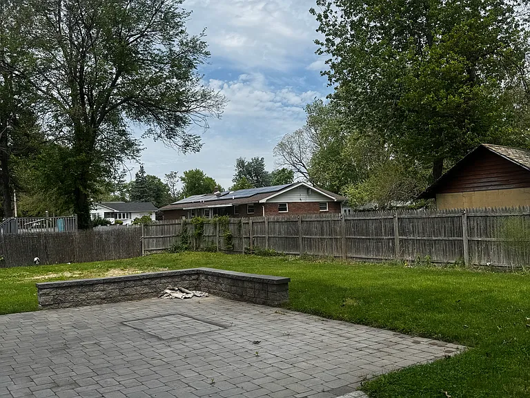 124 Field Ave — Photo 30