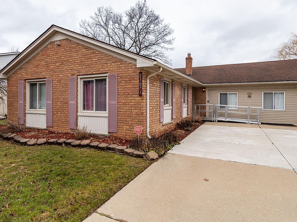 1st image of 21071 Tiffany Dr