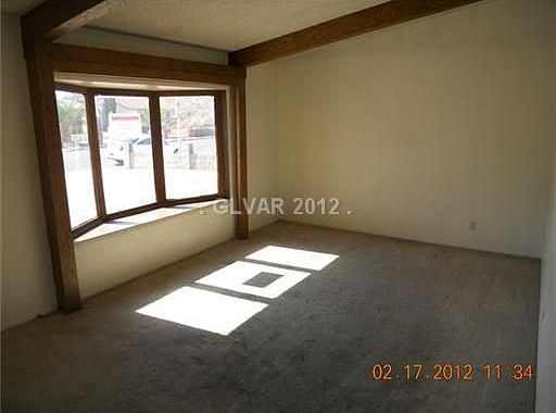 2nd image of 2284 Roan Ave