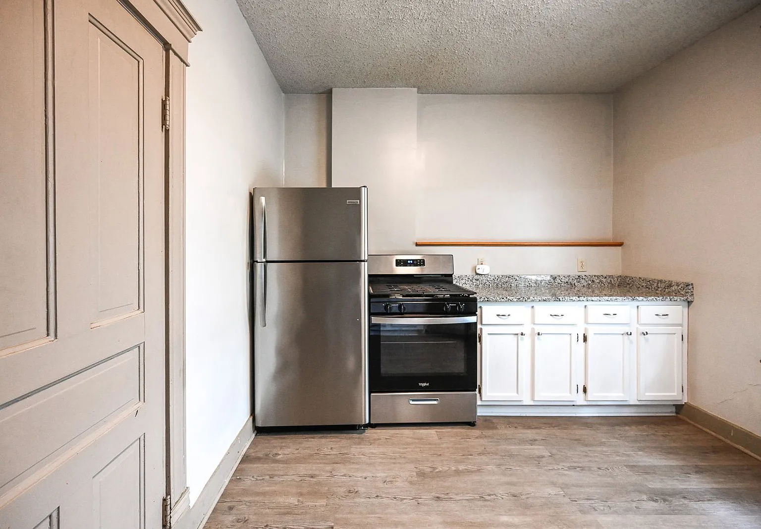 329 W McMillan St — Photo 4