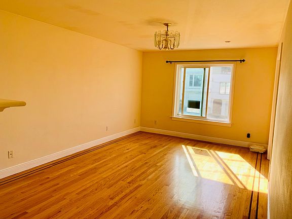 3rd image of 4132 Balboa St #4132