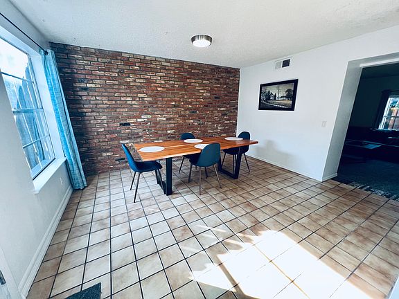 5th image of 3322 Brookhollow Ct