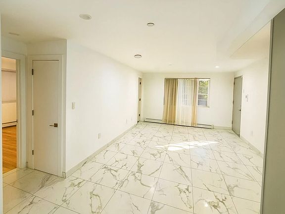 5th image of 9504 Allendale St #2