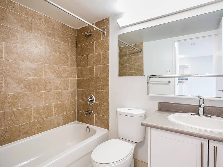 500 Murray Ross Pkwy — Photo 12