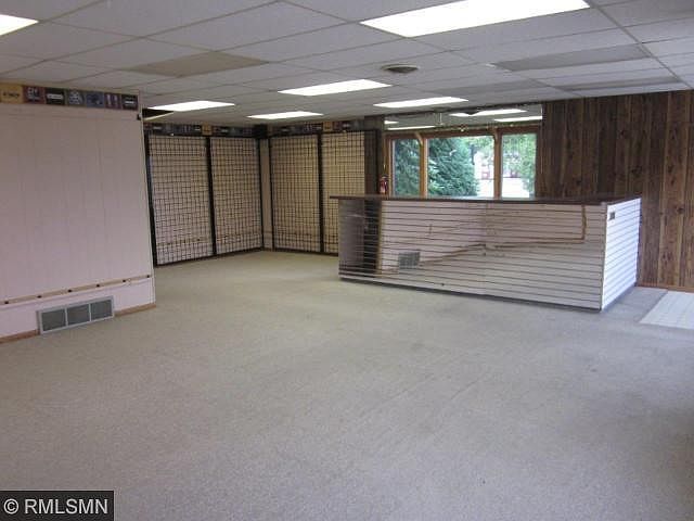 2nd image of 303 4th St NW