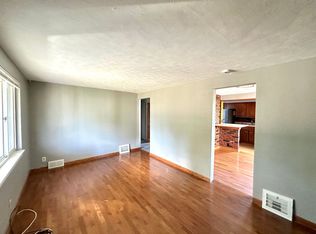 339 Collins Dr, Pittsburgh, PA 15235