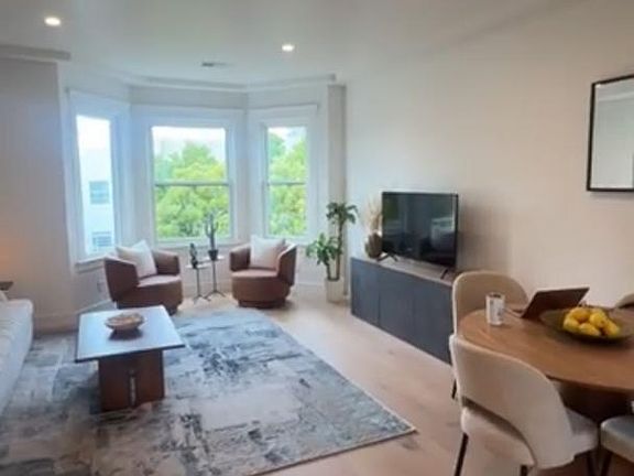 4th image of 1601 Beach St #8