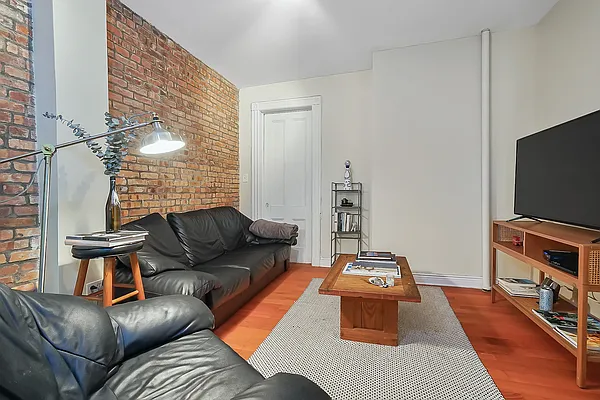 Rented by Avenue Sotheby's International Realty | media 5