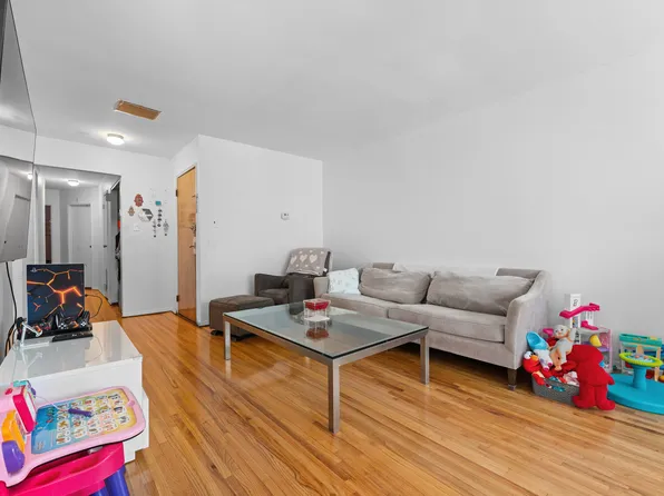 249 Newkirk Avenue image 8 of 37