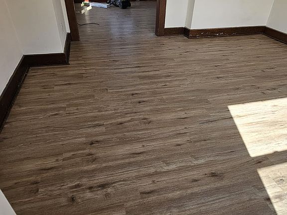 5th image of 16727 Clifton Blvd