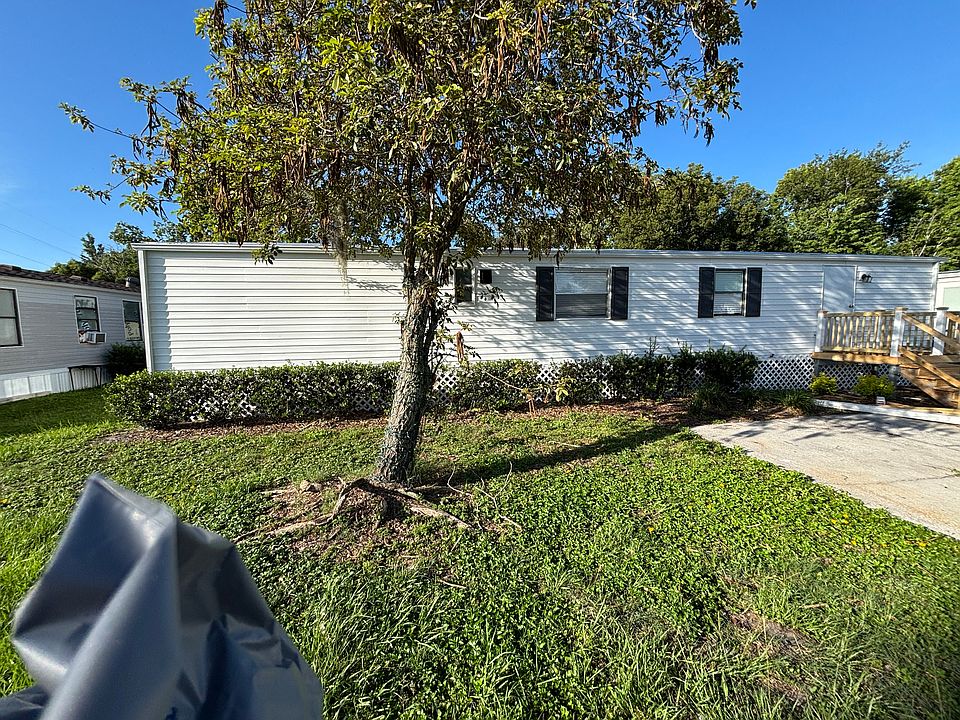 1st image of 4631 Dunkeld Ave