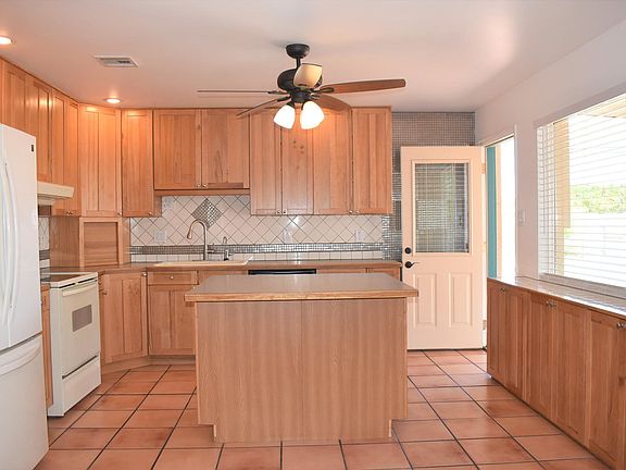 4th image of 6940 E Wilshire Dr