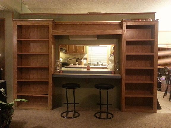 Breakfast bar and built ins