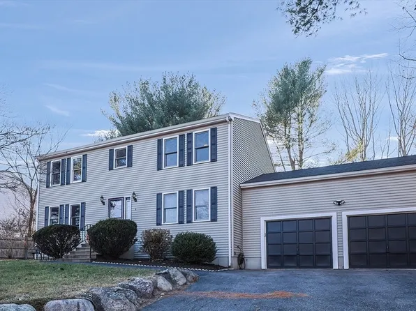 6 Virginia Meadows Dr, Attleboro, MA 02703