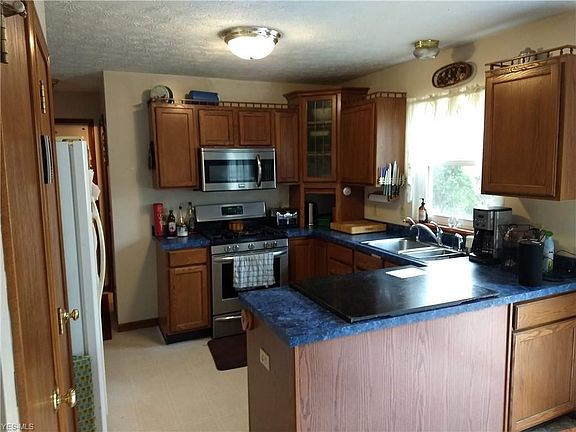 4th image of 3959 Paumier Ave
